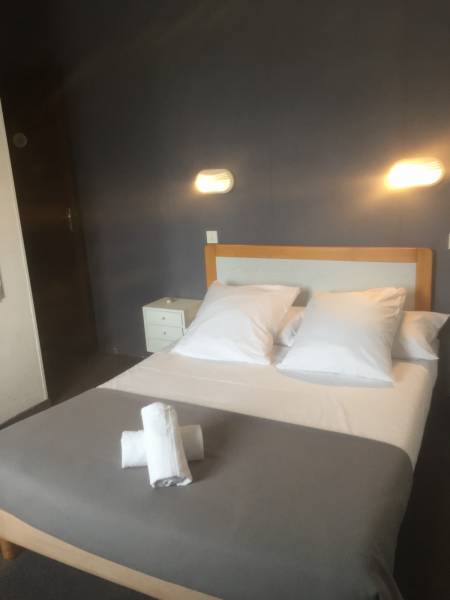 chambre 10 hotel biscarrosse